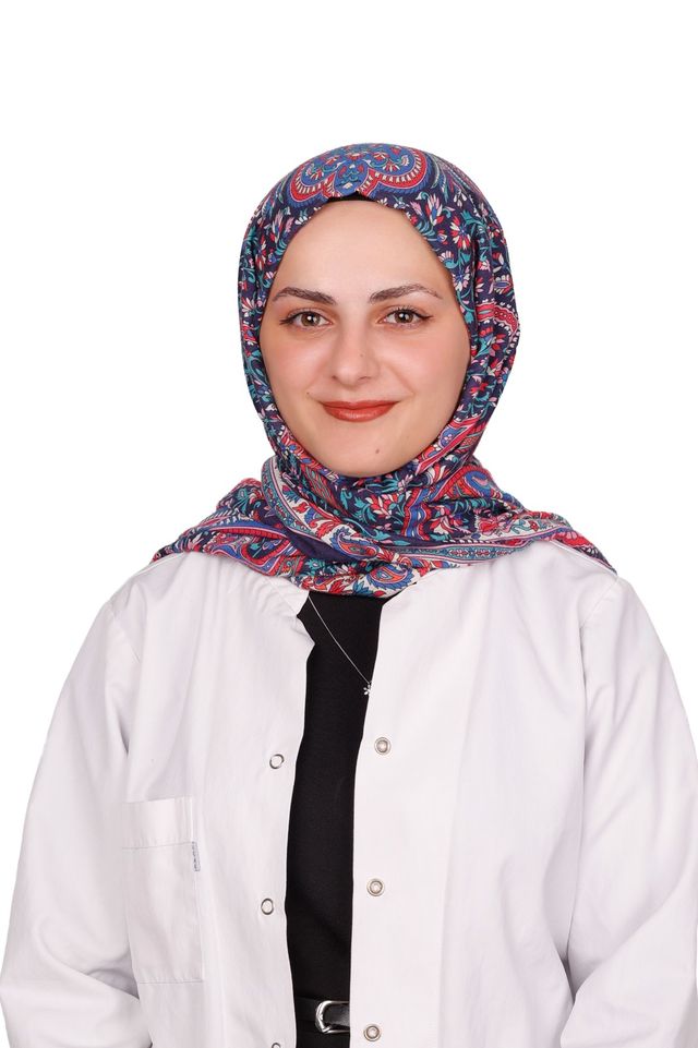İrem ARSLAN — Dil ve Konuşma Terapisti