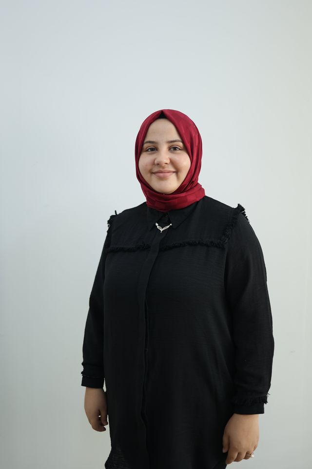 Sedef DİKCİ — Sekreter