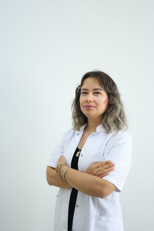 Selda BAŞTÜRK — Uzman Öğretici